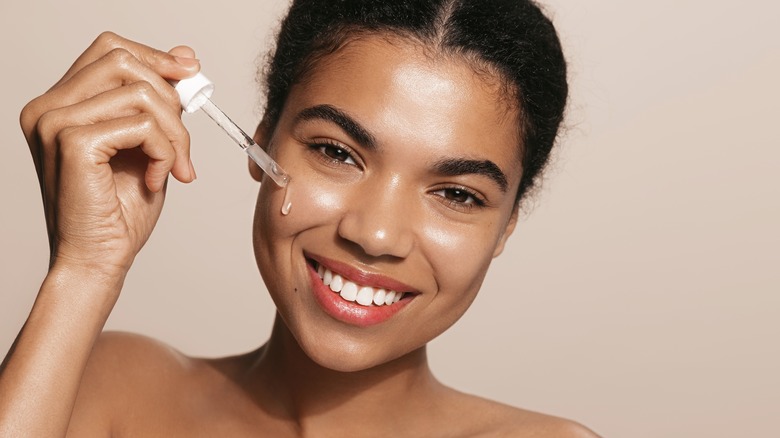 How to Apply Face Serum for Glowing Skin